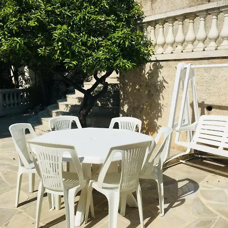 8 Personnes Acces Plage * Roquebrune-Cap-Martin